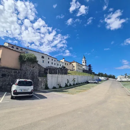 Hiša za goste Apartma In Soba Vipavski Kriz Ajdovscina