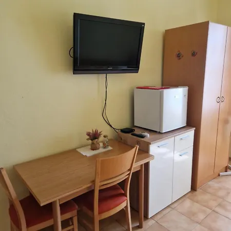 Gasthuis Apartma In Soba Vipavski Kriz
