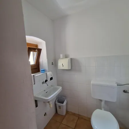 Affittacamere Apartma In Soba Vipavski Kriz Ajdovščina