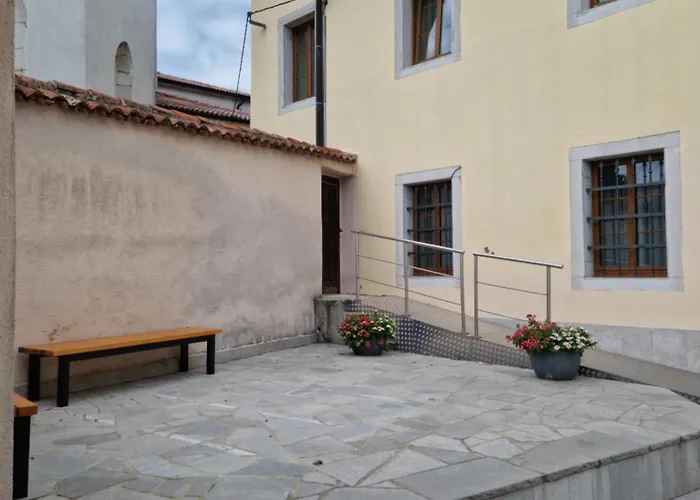 Apartma In Soba Vipavski Kriz 3*